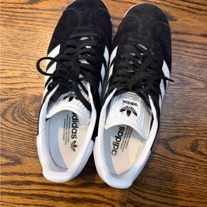 Adidas Gazelle Black and White Sneakers M7.5/W9